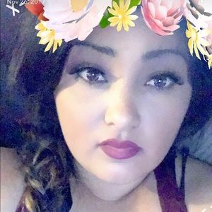 Meet your Posher, Andrea